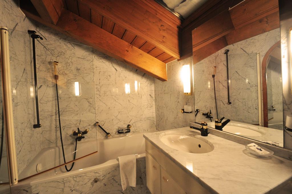 Haus Tiefbach - Apartment Cervino Zermatt Exteriér fotografie