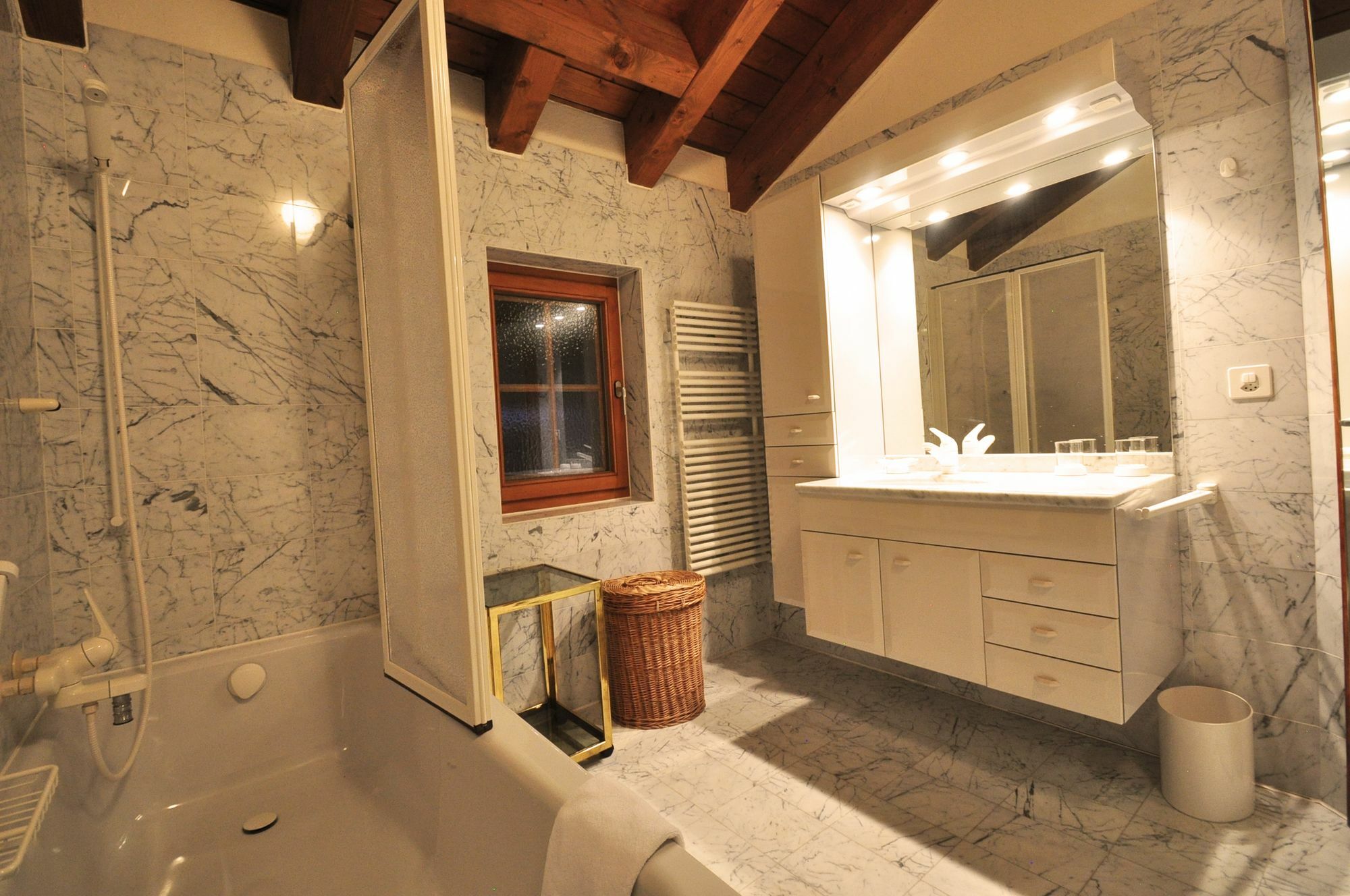 Haus Tiefbach - Apartment Cervino Zermatt Exteriér fotografie