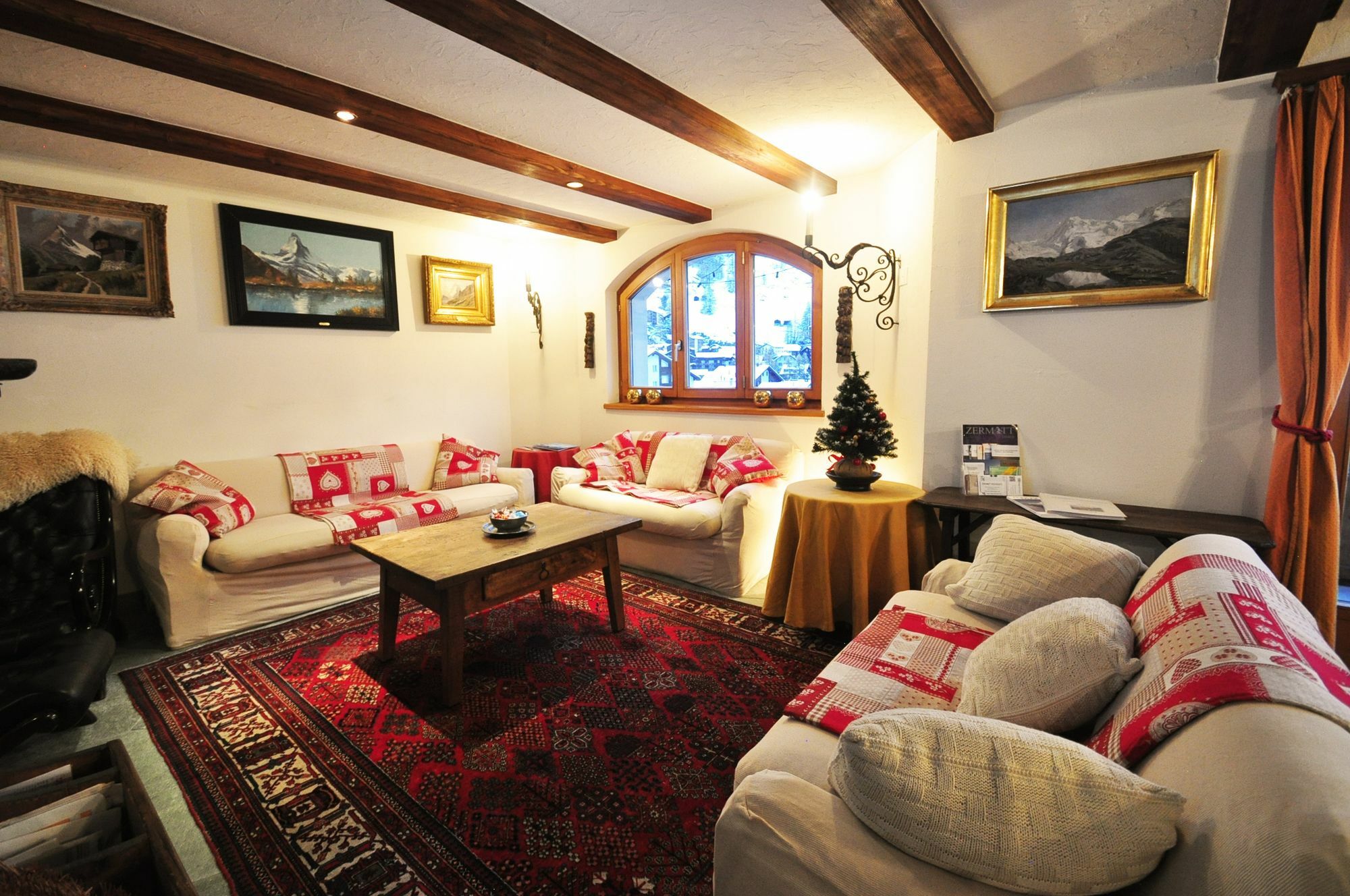 Haus Tiefbach - Apartment Cervino Zermatt Exteriér fotografie